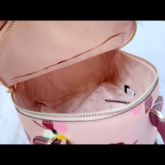 Gaby’sBags👜💕-Kate Spade Flower Backpack - Picture 7 of 8
